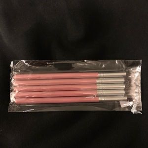 NEW 5 set of makeup brushes
